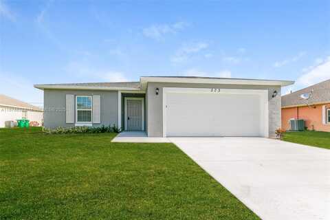 373 SW Fig Ave, Port Saint Lucie, FL 34953
