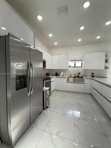 3337 NW 53rd St, Miami, FL 33142