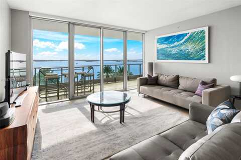 1331 Brickell Bay Dr, Miami, FL 33131