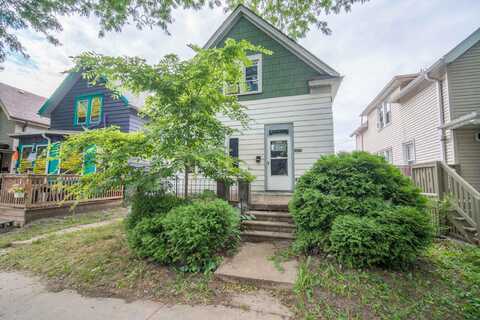 1217 S 22nd St, Milwaukee, WI 53204
