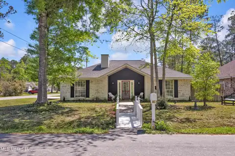 8316 Amoka Drive, Diamondhead, MS 39525