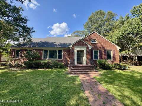 621 School Street, Clarksdale, MS 38614