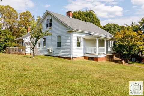 108 West Street, Stuart, VA 24171
