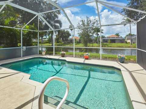 8260 IBIS COVE Circle unit: B-226, Naples, FL 34119