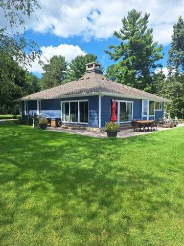 830 N Lakeshore, Port Sanilac, MI 48469