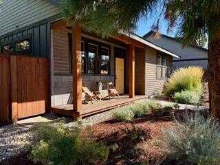 930 E Desperado Trail, Sisters, OR 97759