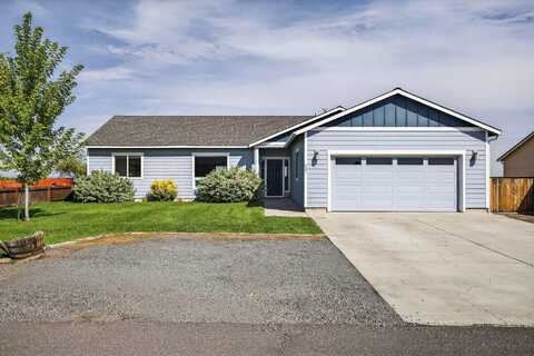 625 E A Street, Culver, OR 97734
