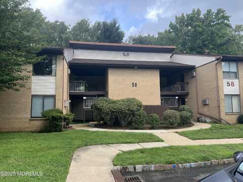 58 Amberly Drive, Manalapan, NJ 07726