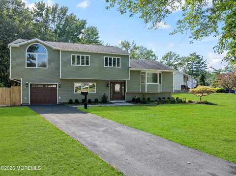 8 Chesapeake Road, Manalapan, NJ 07726
