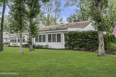 3 Willow Street, Toms River, NJ 08757