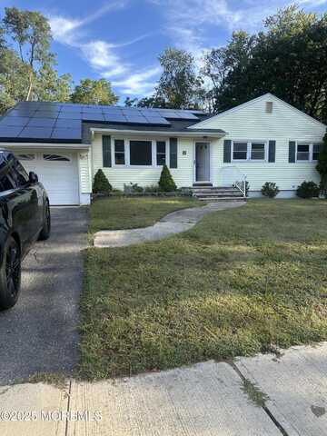 12 Klein Street, Oakhurst, NJ 07755