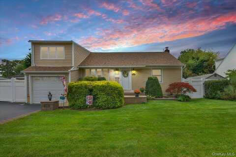 4042 Old Post Road, Seaford, NY 11783