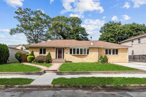 211 Manhattan Avenue, Roosevelt, NY 11575