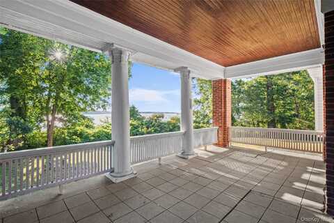 24 Valley Road, Port Jefferson, NY 11777