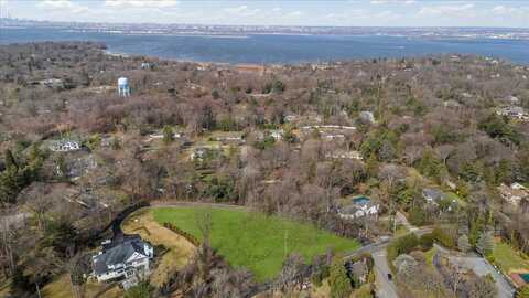 36 Cow Neck Road, Sands Point, NY 11050