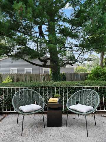 215 N Brookside Avenue, Freeport, NY 11520