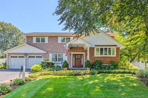 7 Hartland Avenue, Huntington Station, NY 11746