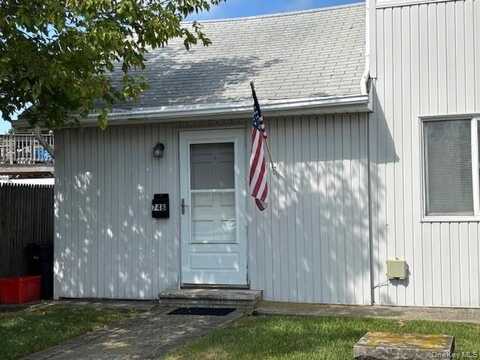 74 Radcliffe Road Road, Island Park, NY 11558