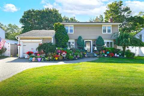4 Cranford Road, Plainview, NY 11803
