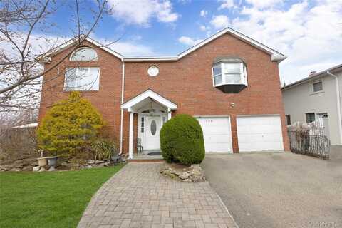 708 Park Lane, Cedarhurst, NY 11516