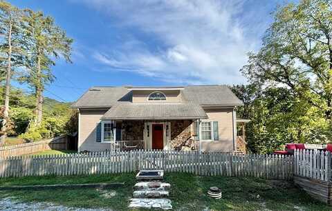 1832 Tazewell Ave, BLUEFIELD, VA 24605