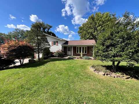 5 Fairlane Dr, BLUEFIELD, VA 24605