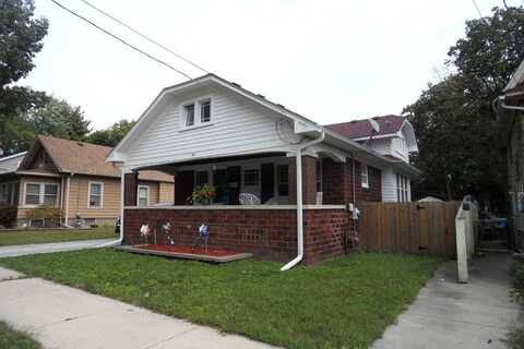 636 Bangs Street, Aurora, IL 60505