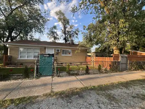 15545 Lincoln Avenue, Harvey, IL 60426