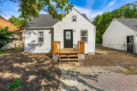 319 Grandview Drive, Round Lake Park, IL 60073