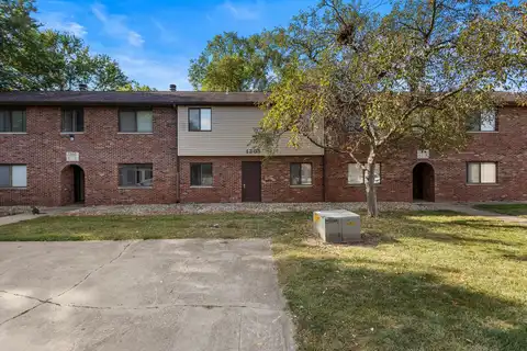 1305 Christopher Circle, Urbana, IL 61802
