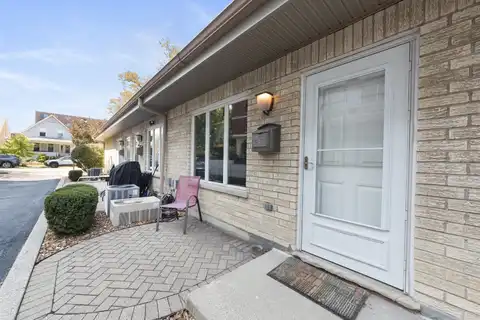 7246 Dixon Street, Forest Park, IL 60130