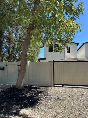 5904 Donna Avenue, Tarzana, CA 91356