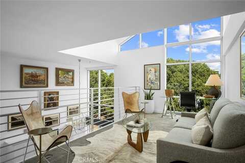 111 S De Lacey, Pasadena, CA 91105