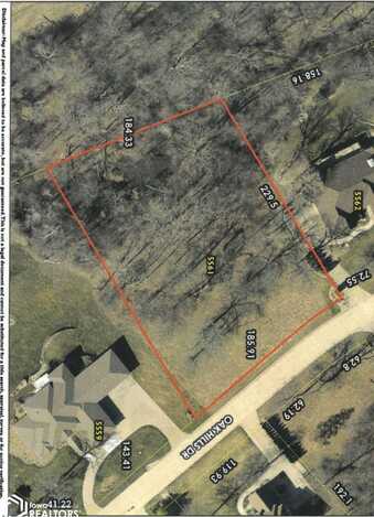 5561 Oak Hills Drive, Burlington, IA 52601