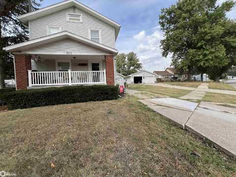 203 Russell Street, Creston, IA 50801