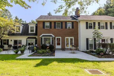 109 Burlington Oval Drive, Chardon, OH 44024