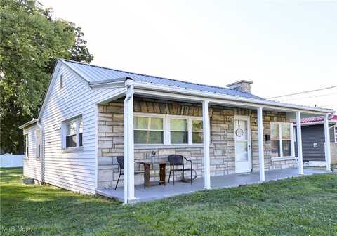 809 Florence Street, Belpre, OH 45714