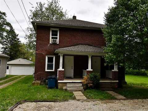 696 Gaylord Avenue, Masury, OH 44438