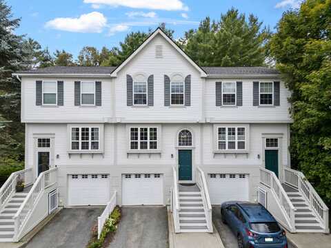 2680 Hartford Avenue, Hartford, VT 05001