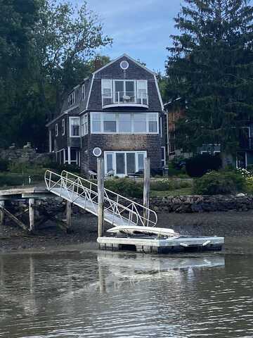 148 Whipple Road, Kittery, ME 03904