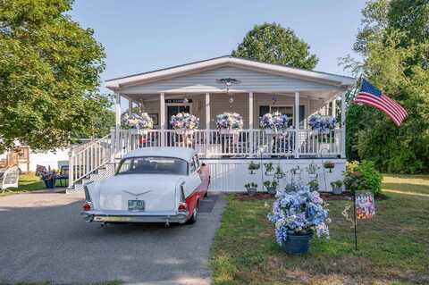 74 Caddy Drive, Salem, NH 03079