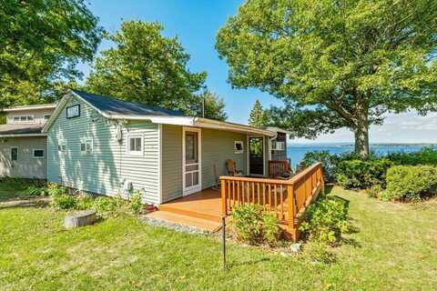 24 Harrington Lane, South Hero, VT 05486