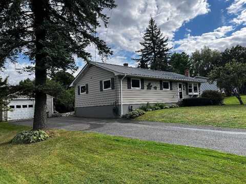 438 Websterville Road, Barre, VT 05649