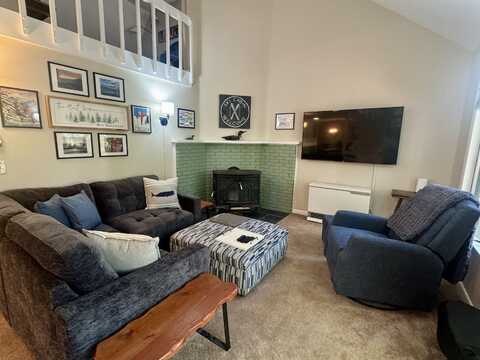 650 Marmot Lane, Grantham, NH 03753