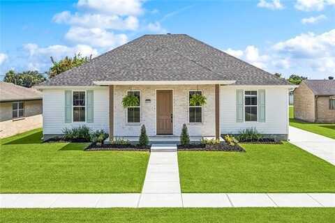 2421 GARDEN Street, Meraux, LA 70075