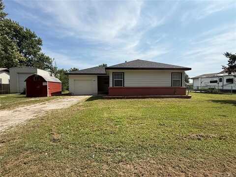1127 S Russell Street, Skiatook, OK 74070