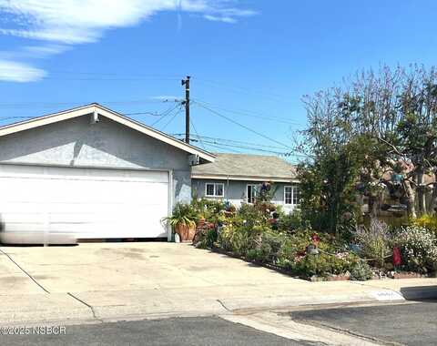 1642 Oxford Avenue, Santa Maria, CA 93454