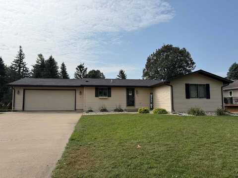 603 Zuider Zee Dr SE, Orange City, IA 51041