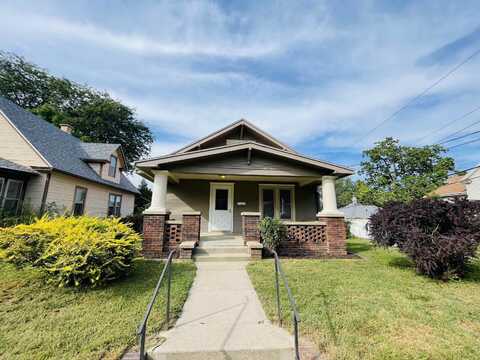 3031 Leech Ave., Sioux City, IA 51106