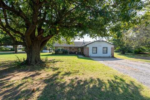5707 Earl Drive, Shawnee, OK 74804